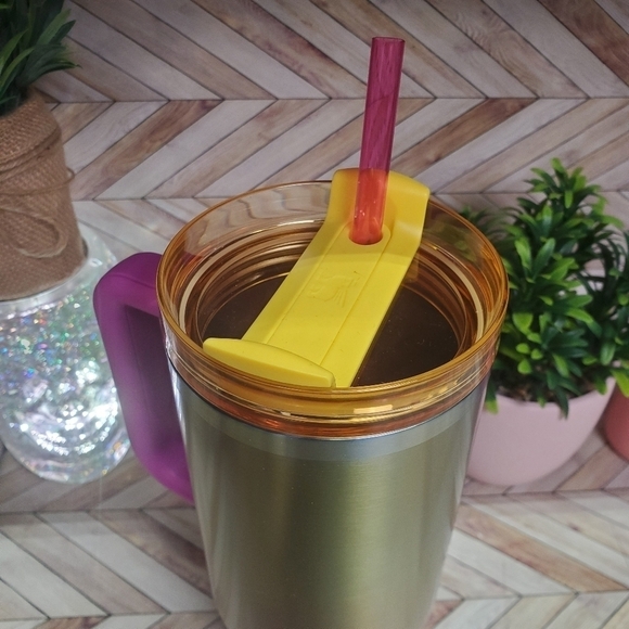 NWT Starbucks X Stanley 2024 PVD Metallic Gold Gradient Quencher 40oz * - Picture 8 of 9